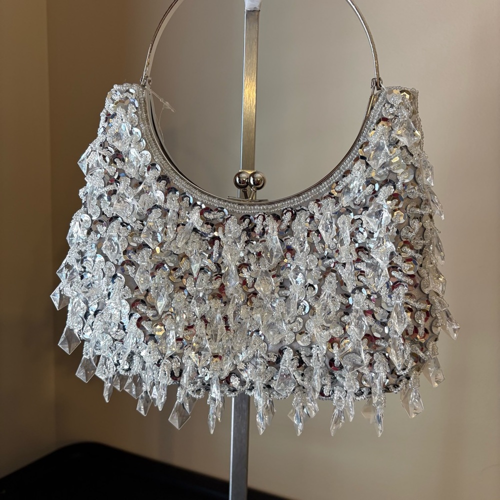 STUNNING! Silver & Crystal Beaded Handbag
